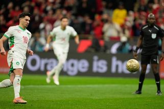 Sen o titulu se rozplynul. Marocká hvězda neuspěla s dloubákem a čelí tvrdé kritice - Sport.cz